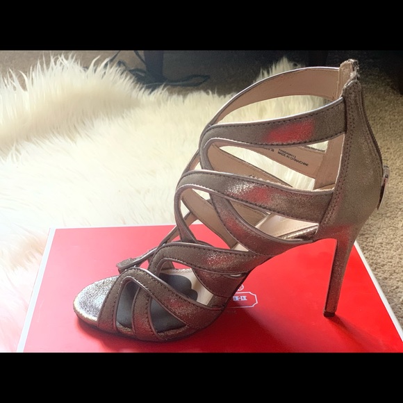 Coach Grey suede heels size 8 COACH - Picture 4 of 10